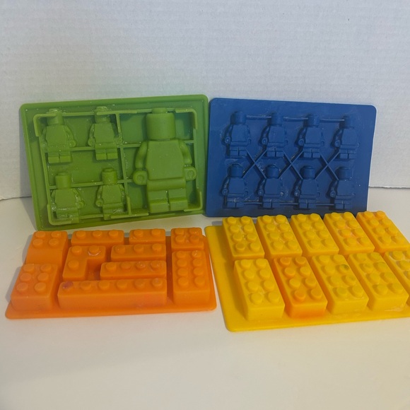 Lego Bricks and Lego figures Silicone Ice or Candy Molds‎ Lot of 4 - Picture 1 of 12